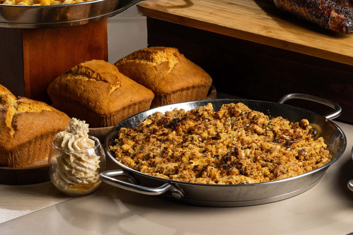 cornbread, baked beans