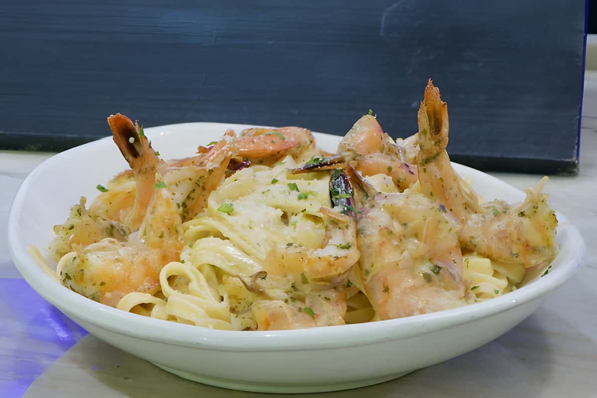 Pasta with shrimp\