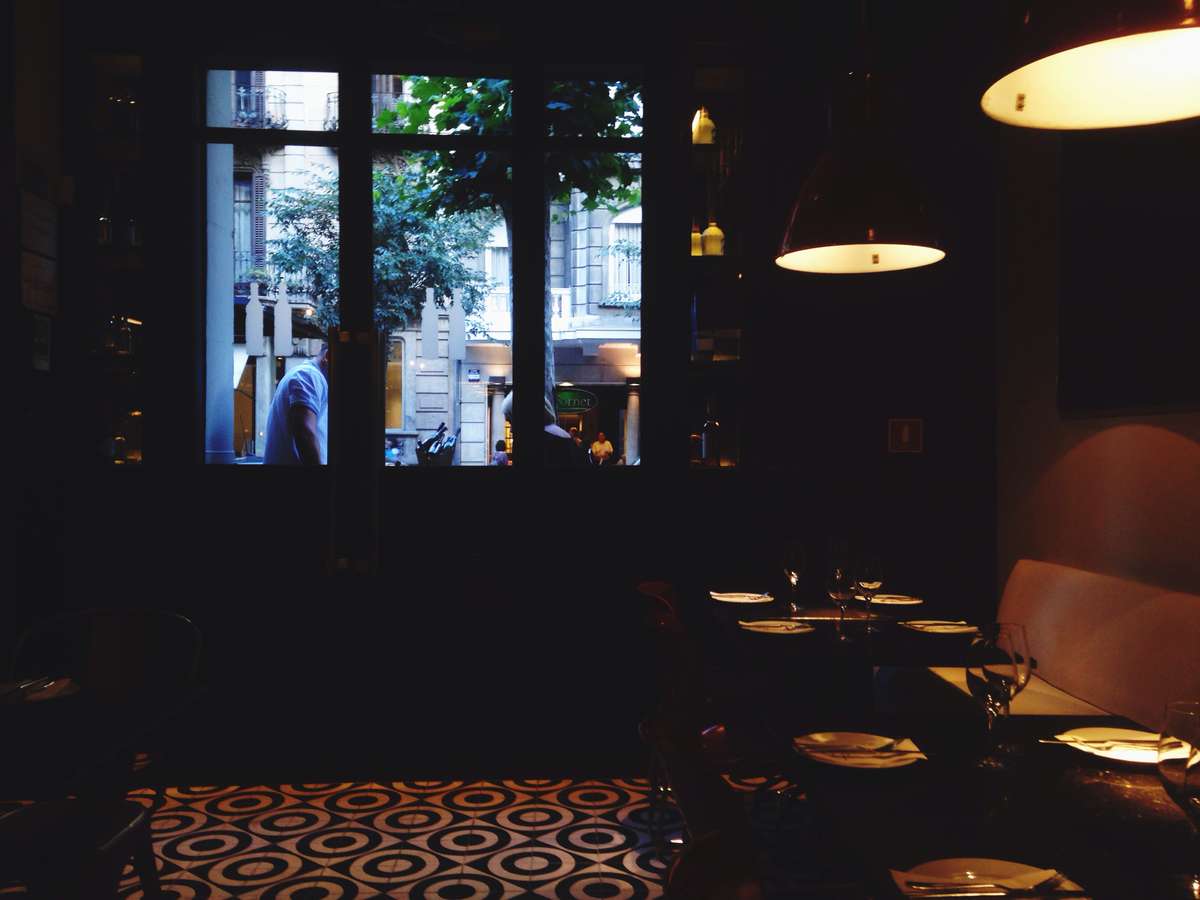 bar