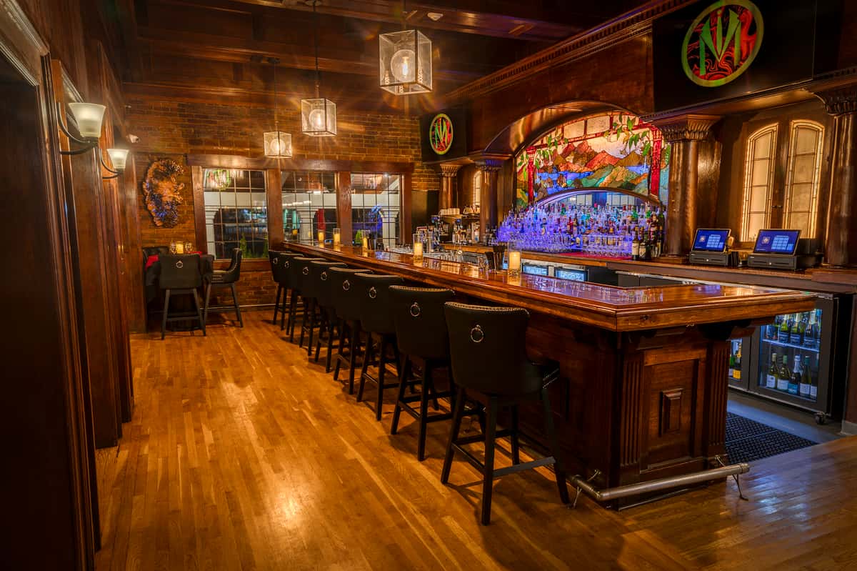 bar