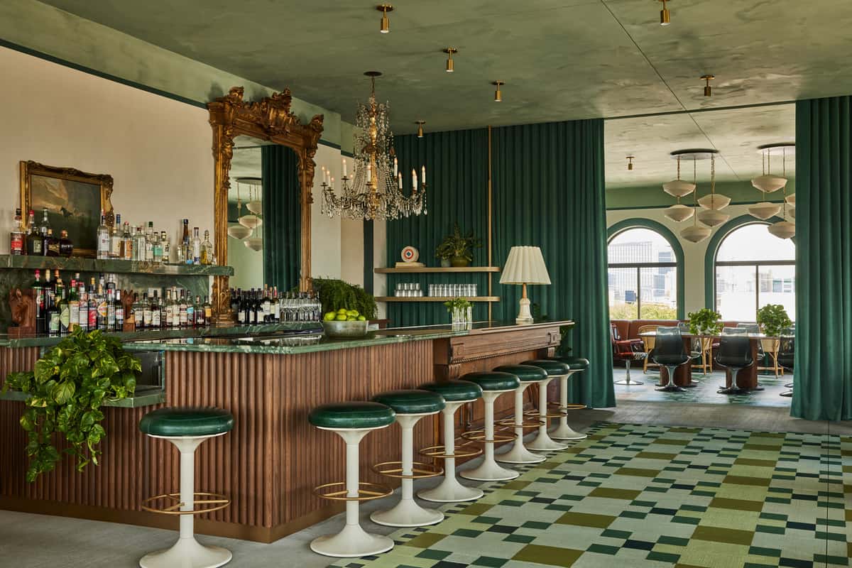 bar geneveive