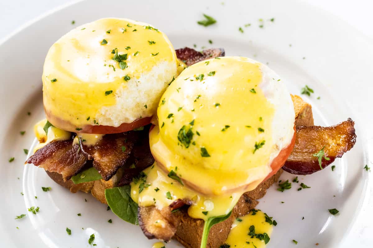 eggs benedict