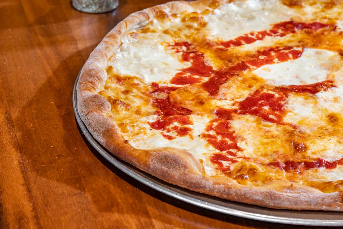 cheese pizza