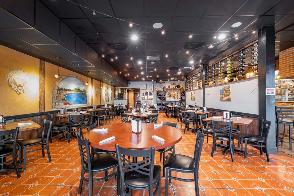 Bella Napoli Pizzeria \u0026 Restaurant, image size:1200x800