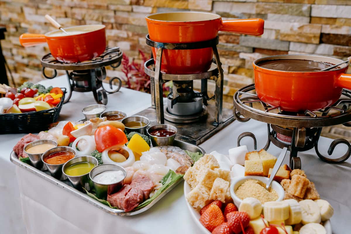 Geja's Premier Fondue Dinner