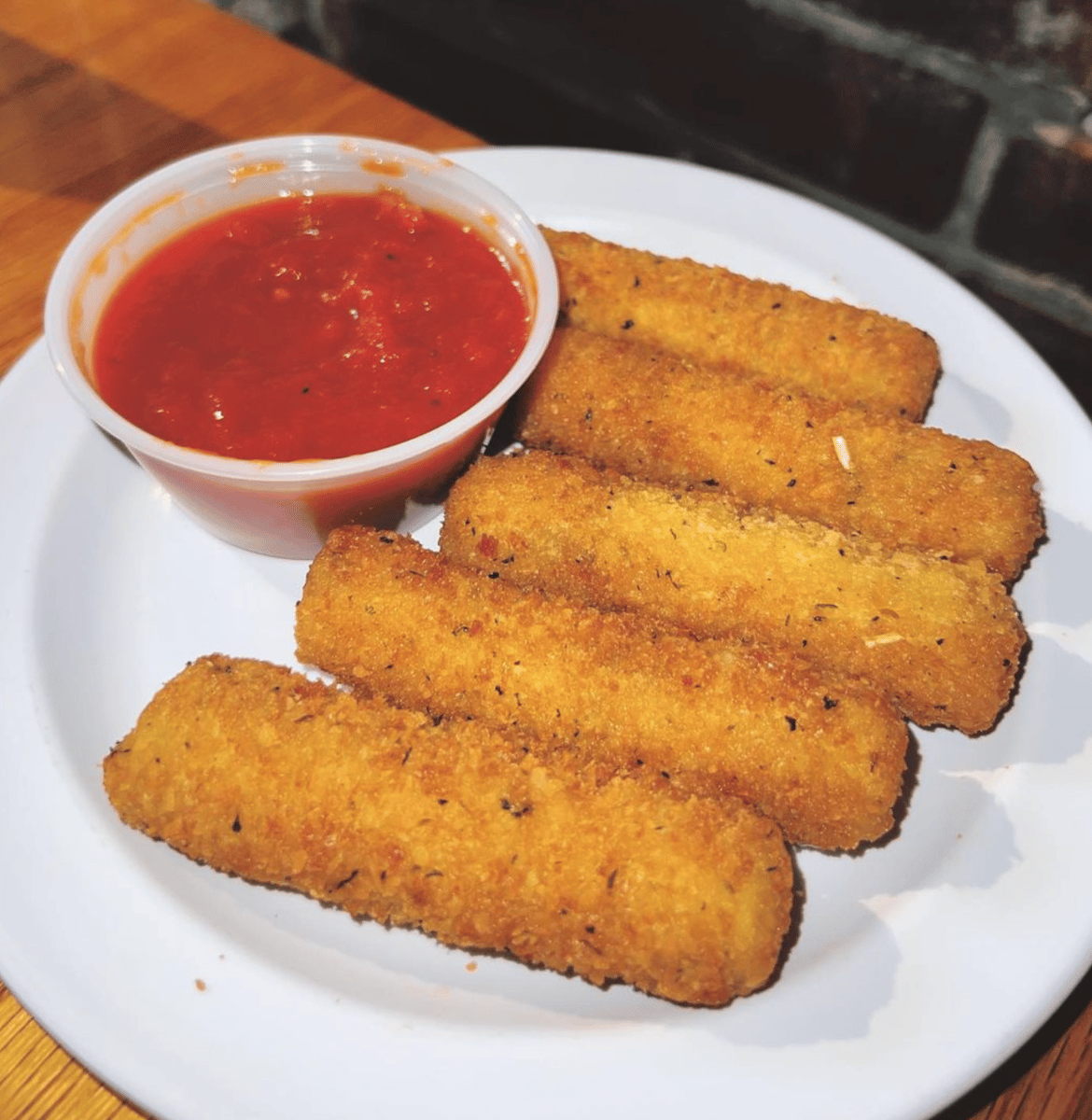 depositum lille kontrol Mozzarella Sticks Catering Tray - Catering - Giovani's Bar and Grill -  Restaurant in Center City Philadelphia, PA