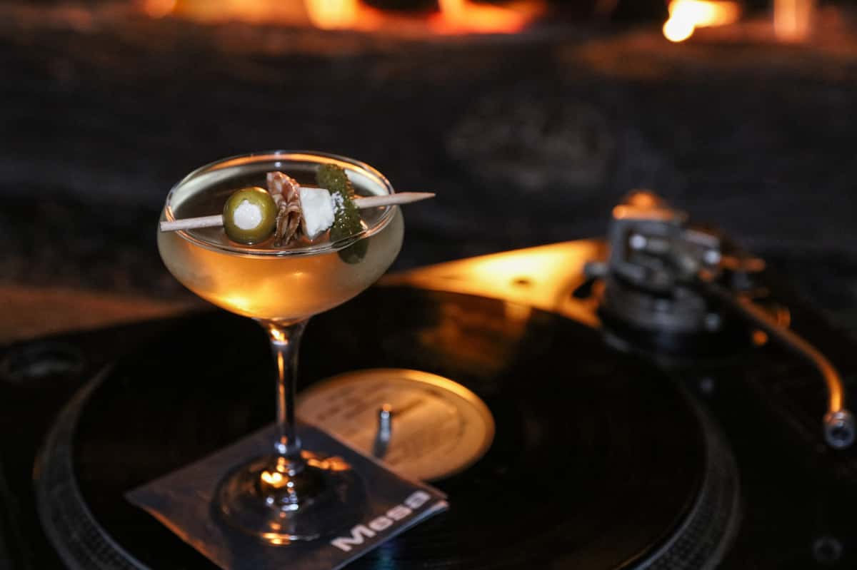 vinyl, martini, fireplace