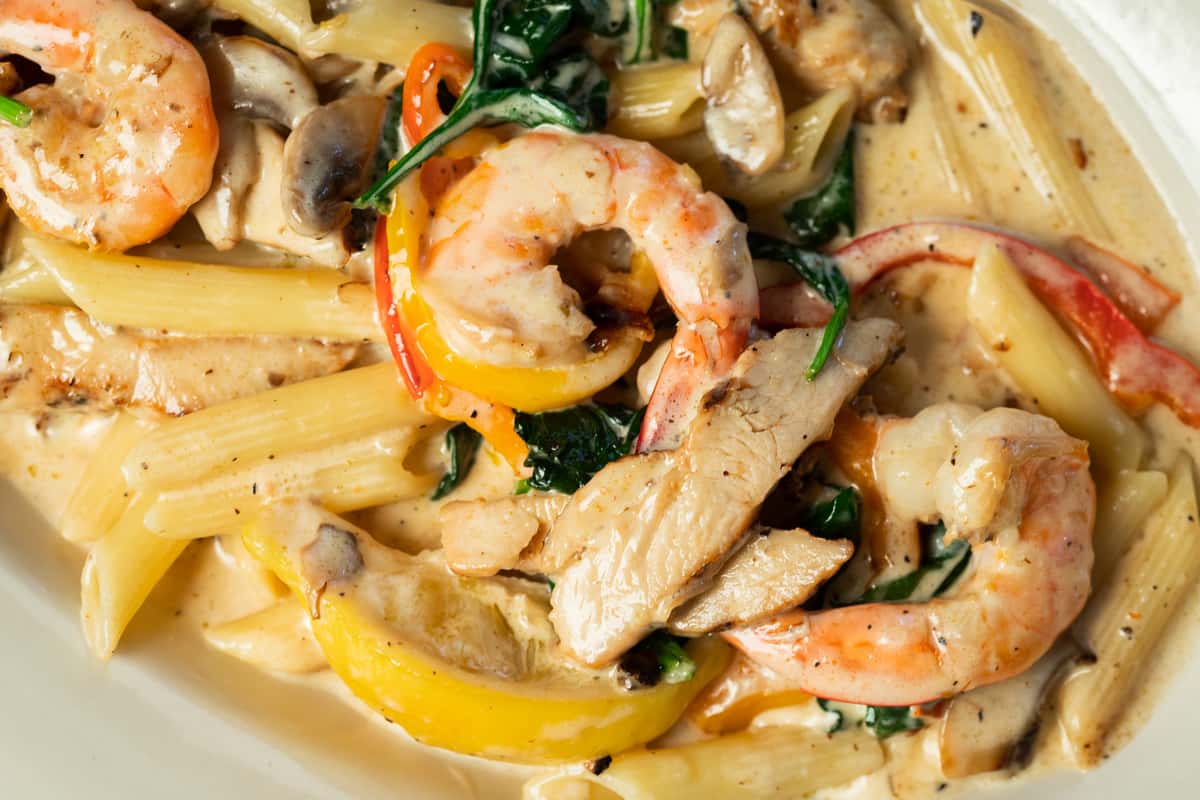 Chicken and shrimp fiorentinai