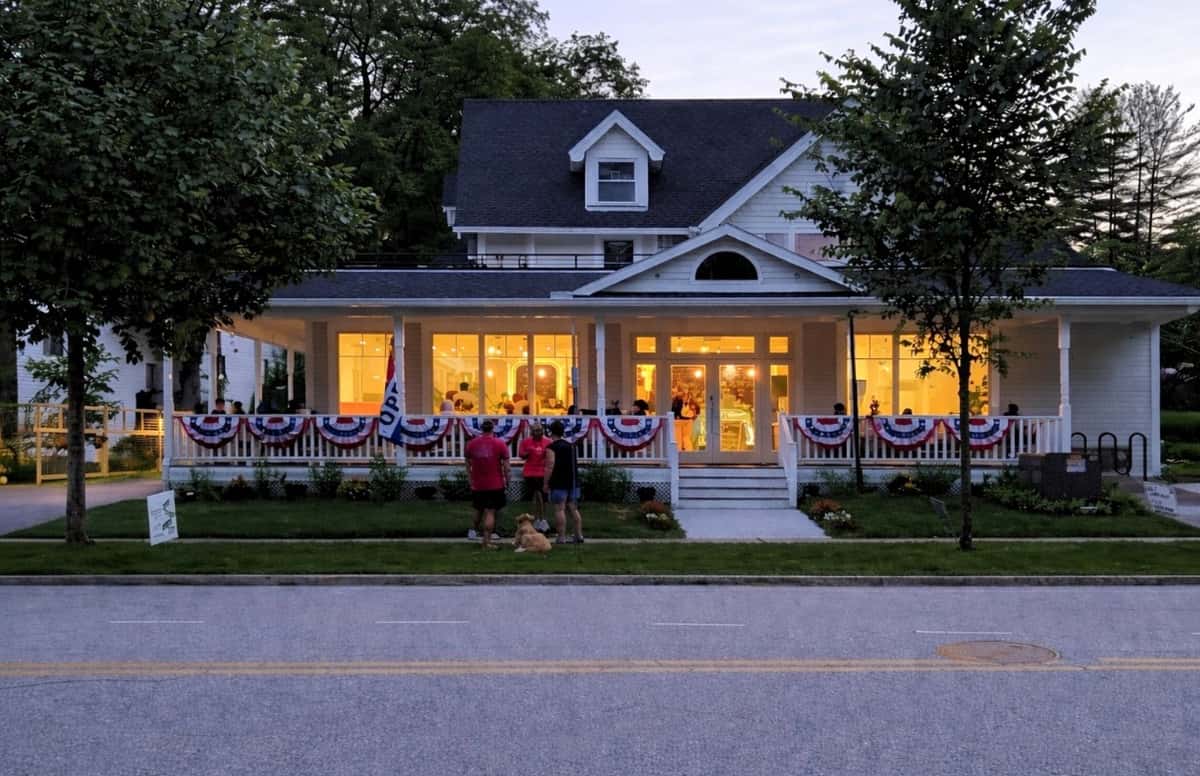 The front of Grassland's building.