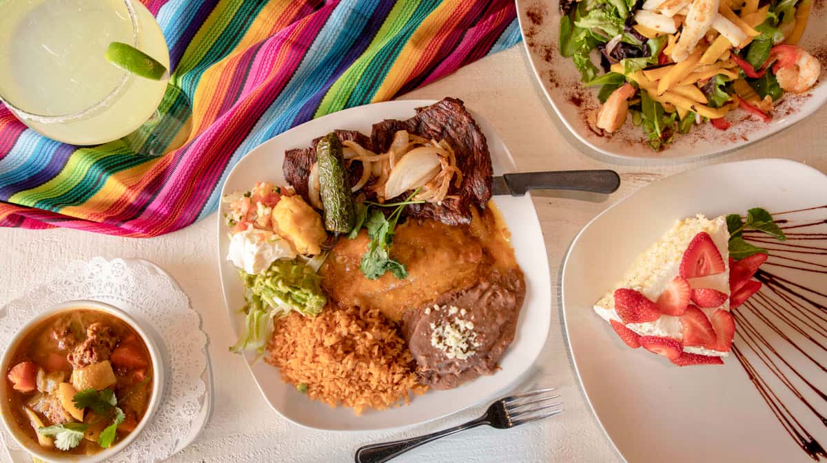 Menus Maracas Mexican Restaurant in CA