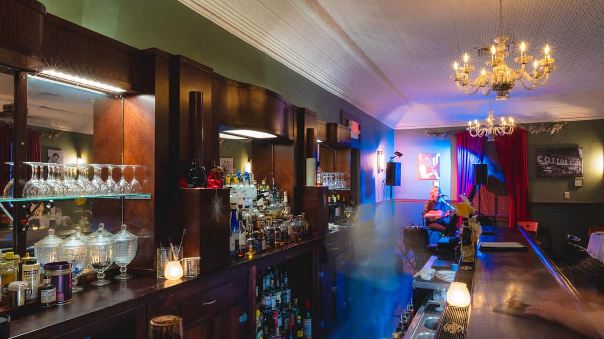 jimmys place bar