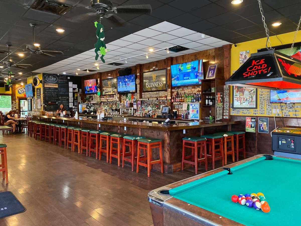Lucky Saraland location
