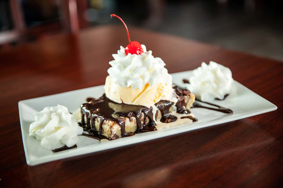 Chocolate Toffee Bar Sundae Dessert Menu Eller's Restaurant