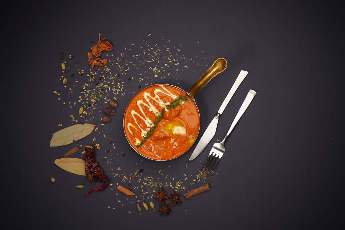 Butter Chicken vs Chicken Tikka Masala: What Is the Difference? 🍽️
