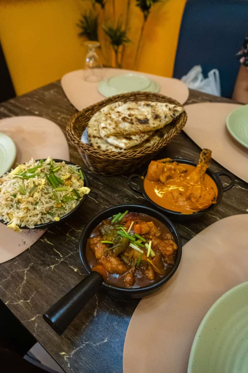 Sides for Butter Chicken: Naan, Rice & More 🍽️