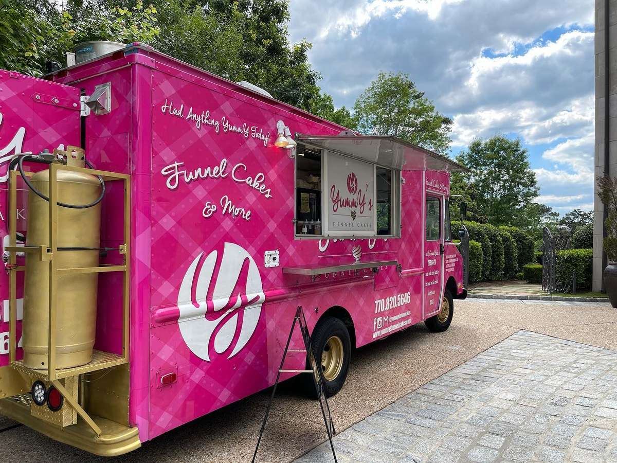 pink food truck