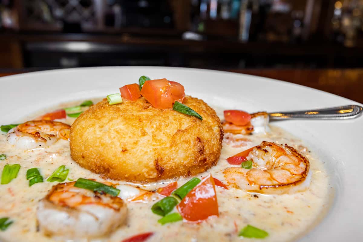MaineStreetCoastalCuisine_Shrimp&Grits(Macro)2.jpg