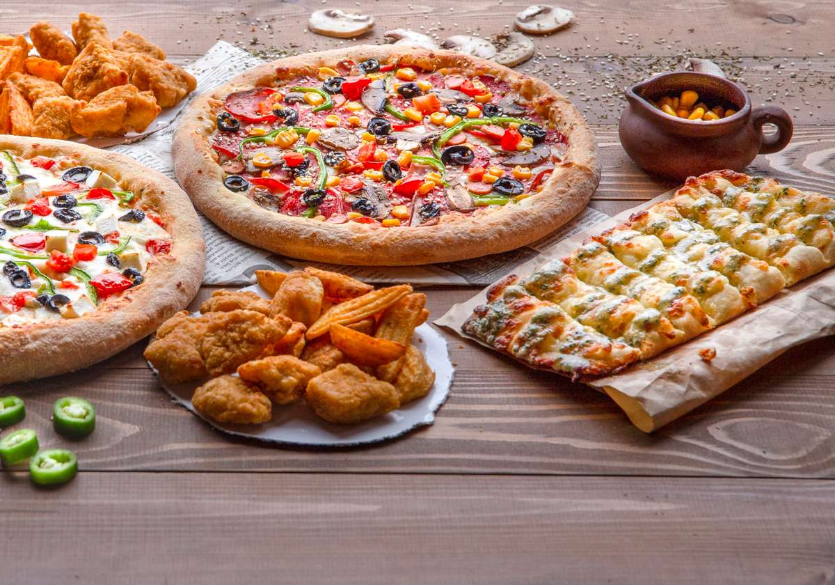 pizzas and chicken