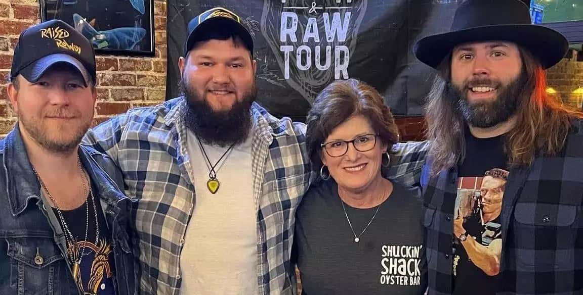 Fresh and Raw Tour 2022 – An Inside Look!