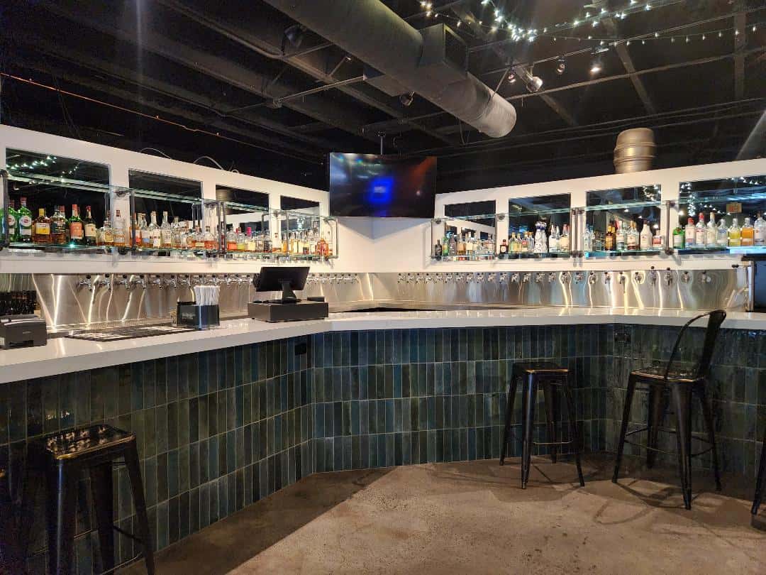 bar front