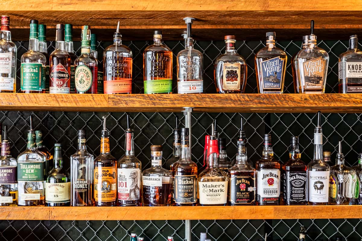 bar