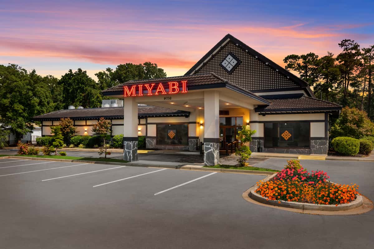 Miyabi Steakhouse Exterior Photo