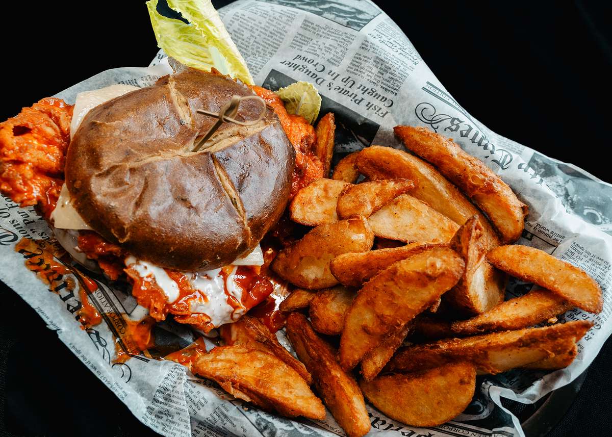 burger & wedges