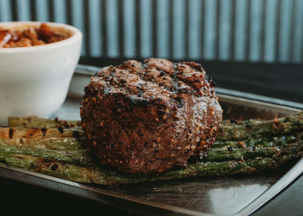 steak & asparagus