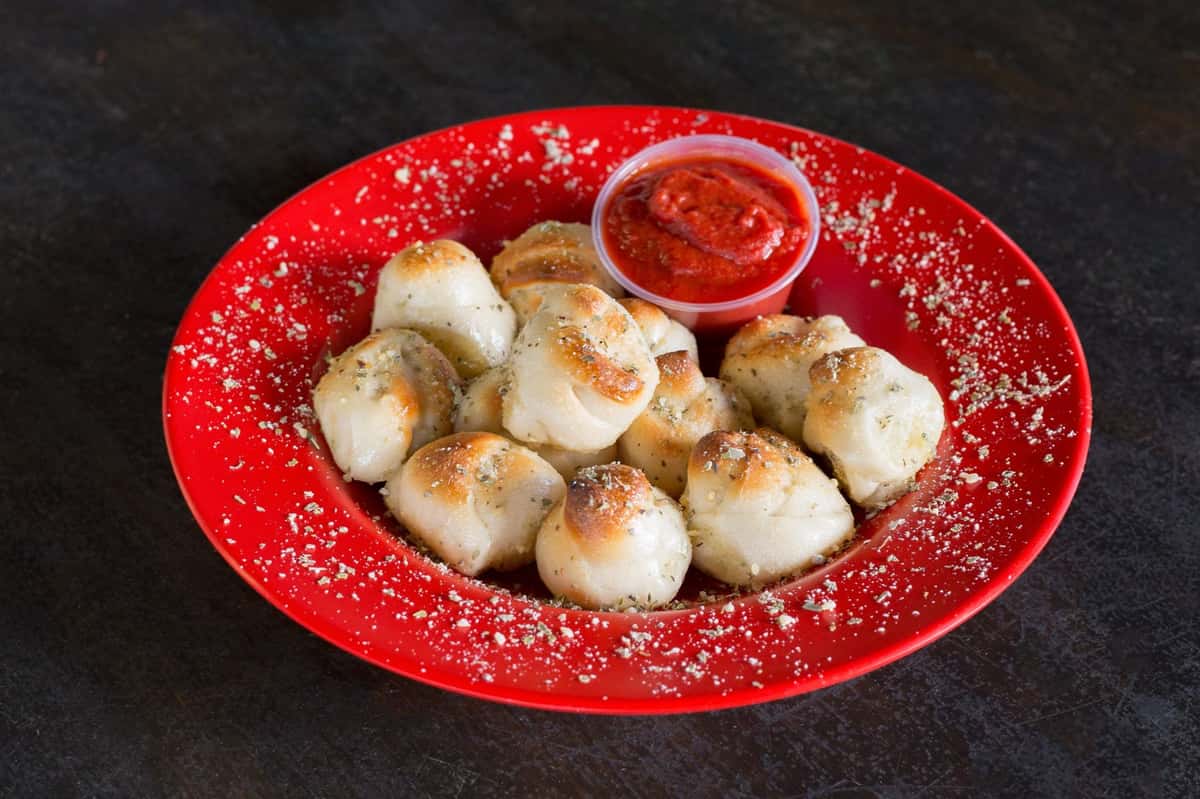Garlic knots