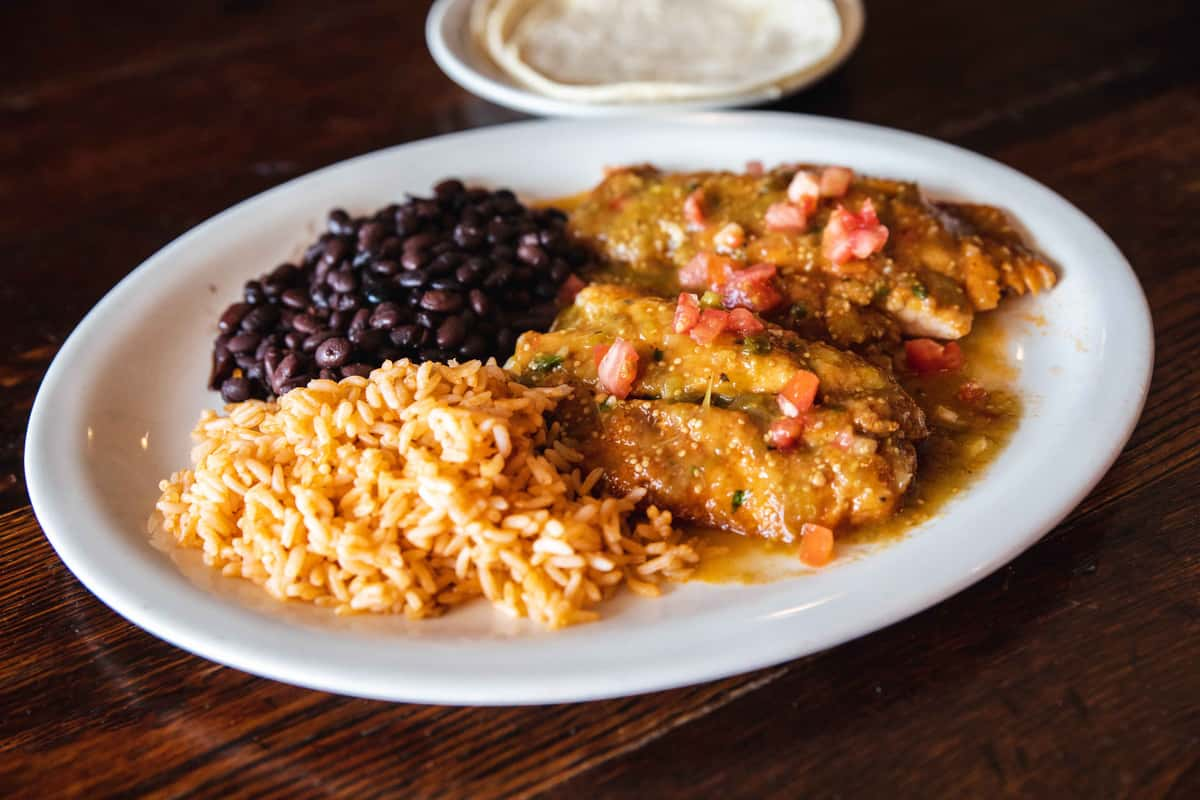 Pollo a La Veracruzana - Menu - La Veracruzana - Mexican Restaurant