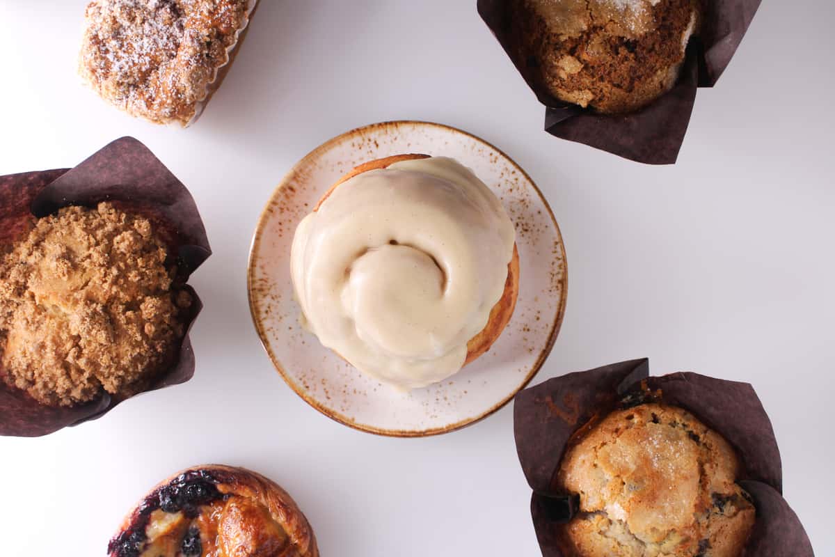 PASTRY CASE