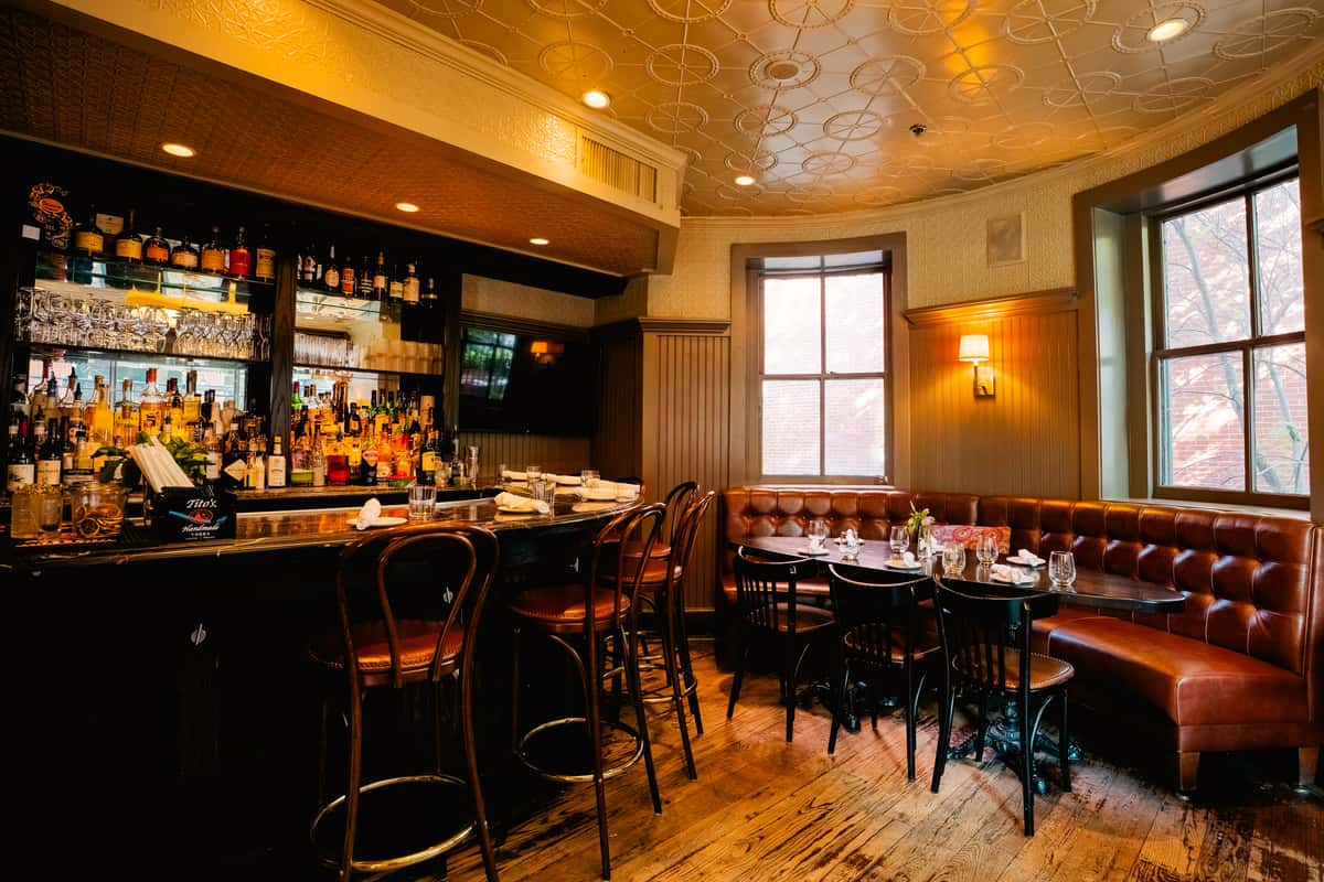 bar room