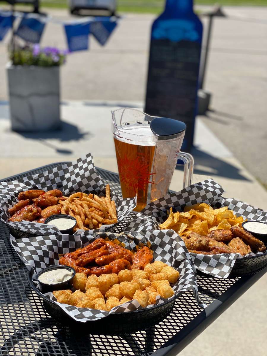 wing and pitcher