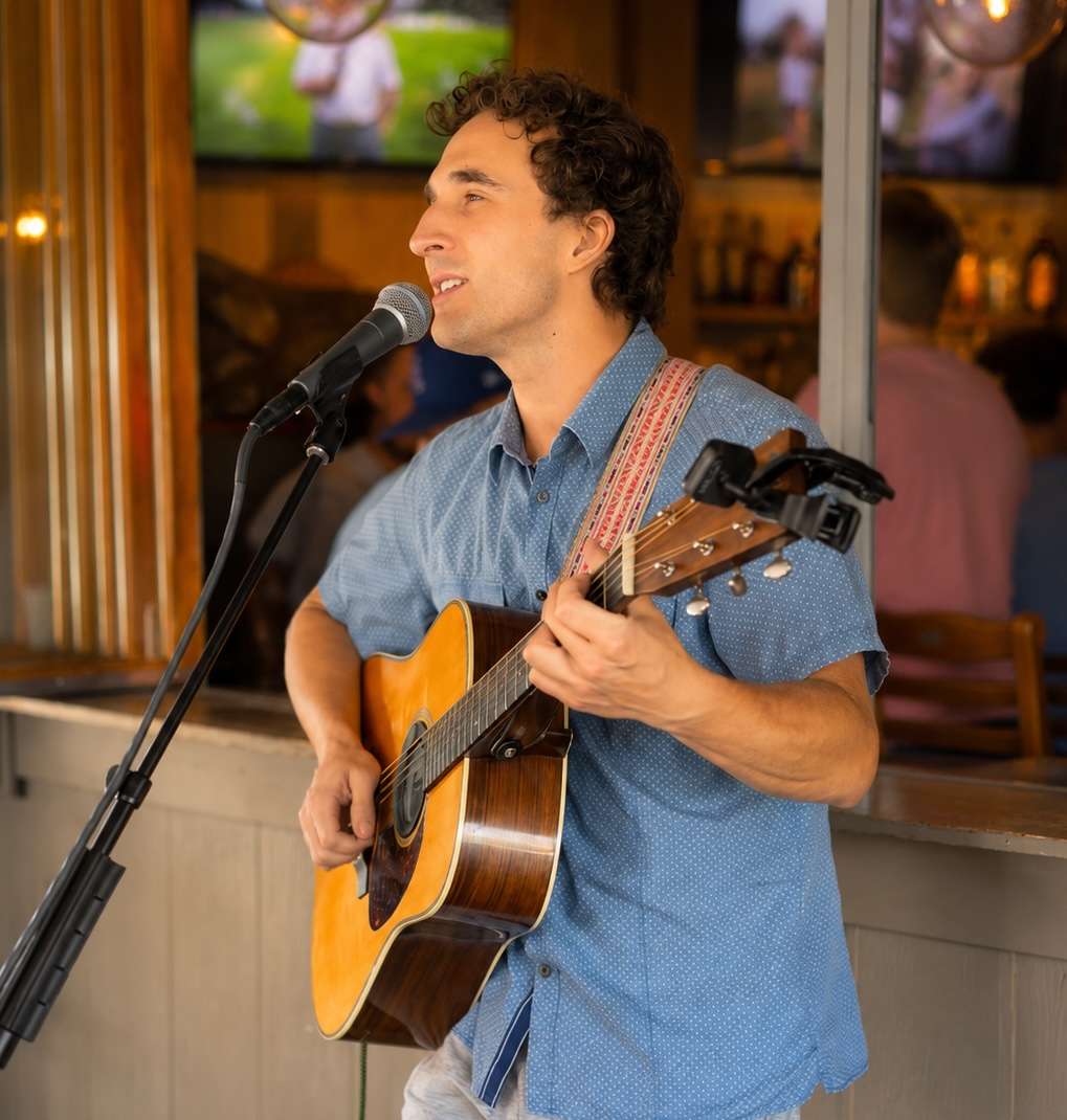 Live Music on Thursdays