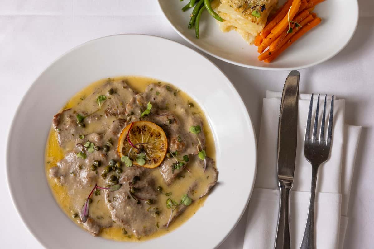 Natural veal, lemon, butter, surfine capers