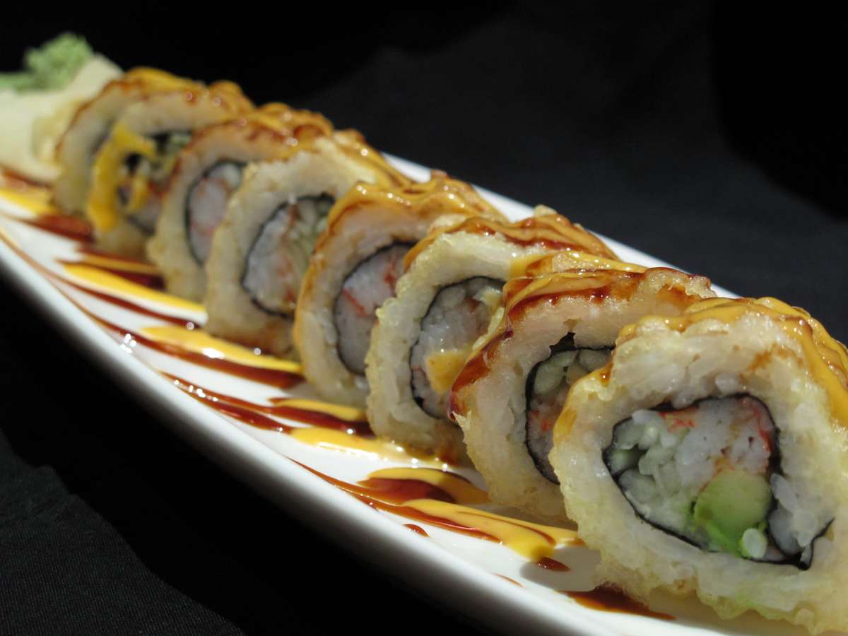 California Crunchy Roll SUSHI Izumi Asian Bistro Asian Fusion 