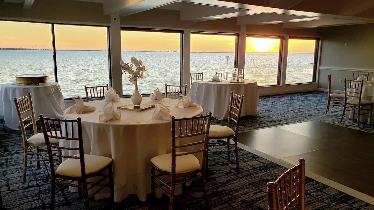 Tampa room