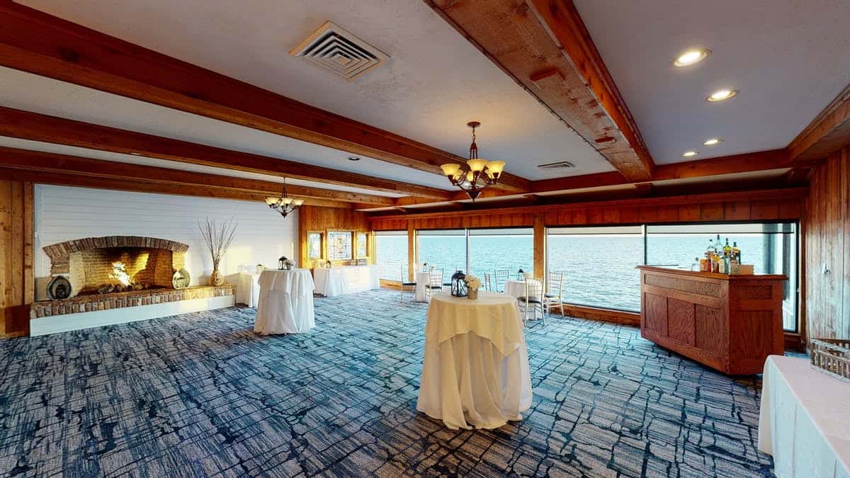 Bay Room