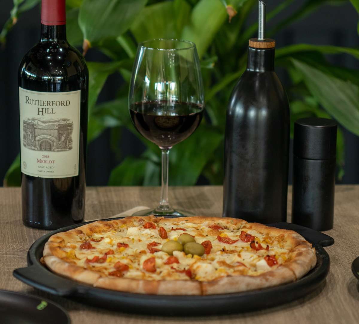 pizza wine