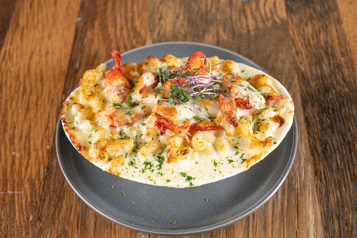 lobster mac and cheese