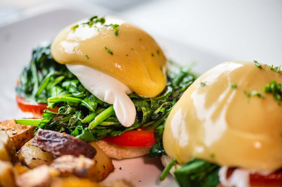 Eggs Benedict