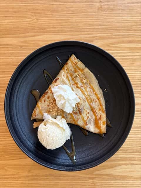 Apple pie crepe