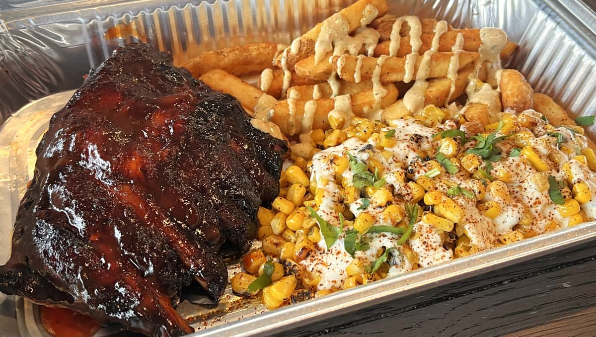 Half rack BBQ-RIBS