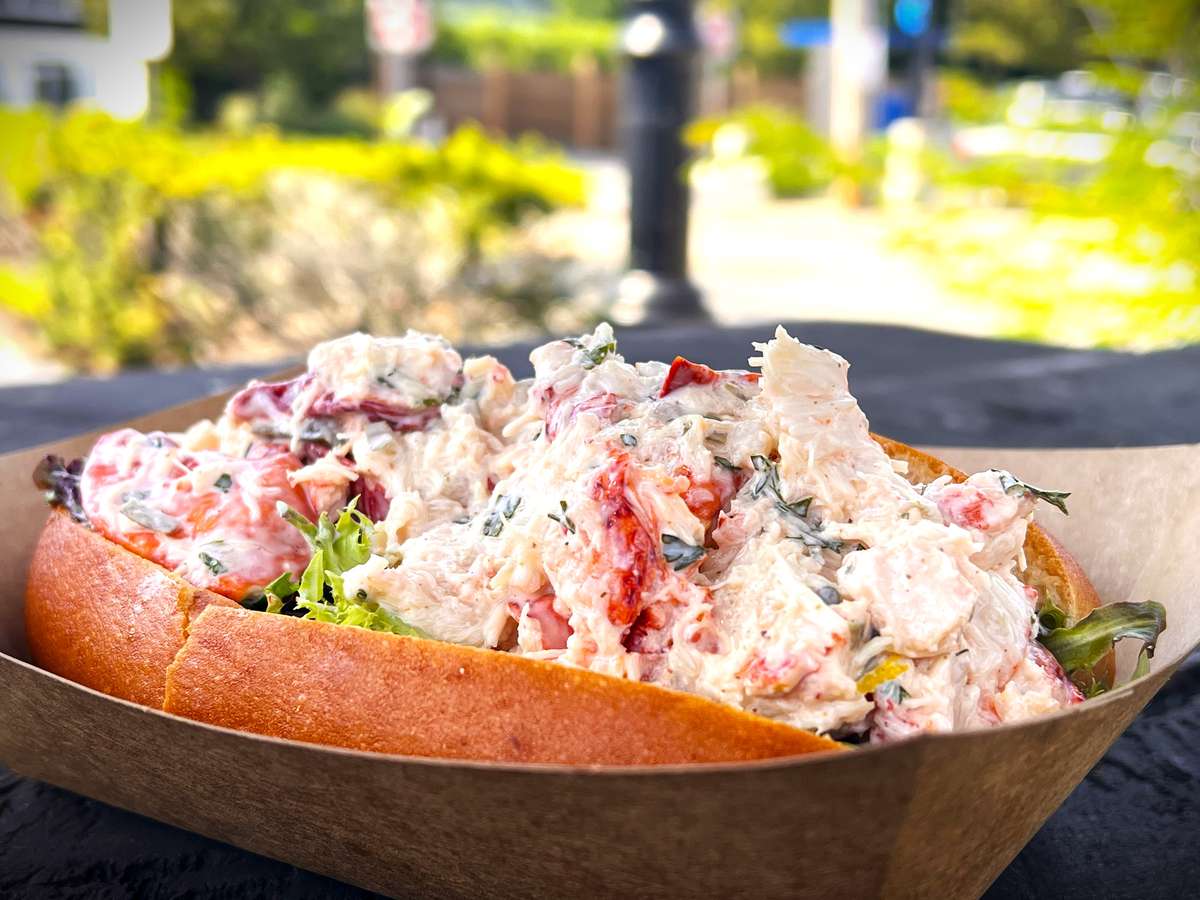 Lobster roll