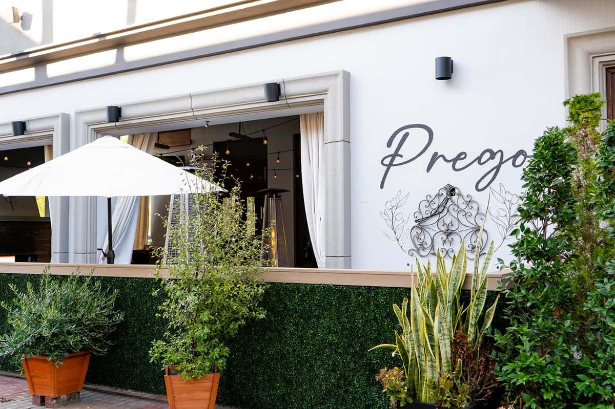 Prego outside
