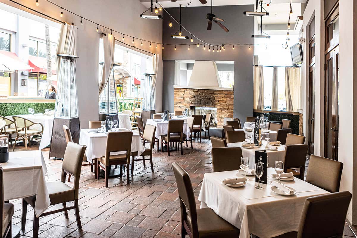 full restaurant 2