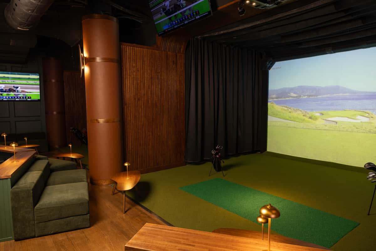 Peachtree Sporting Clubs, Downtown Atlanta. Sports Bar, Watch Parties, Golf Gang Days