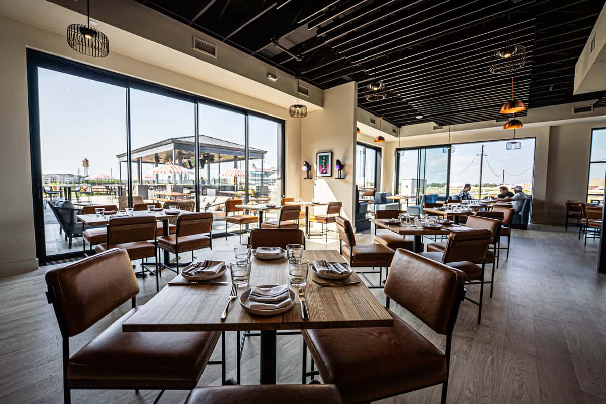 resort style dining experience