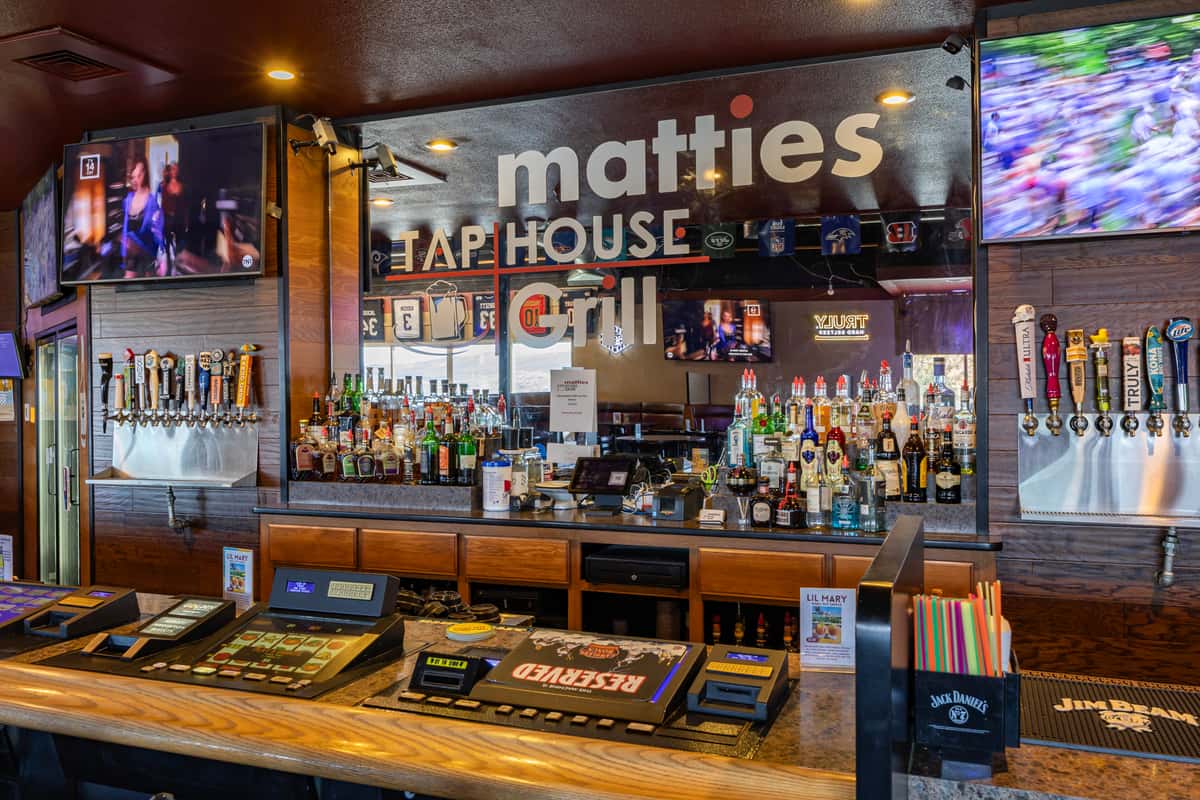bar