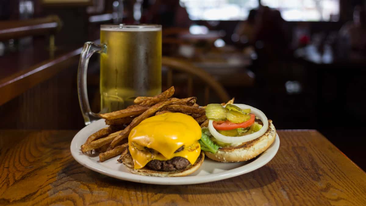 cheeseburger and beer